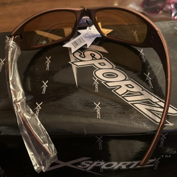 New in package XSportz brown uv400 sunglasses 😎 OS - Picture 4 of 5